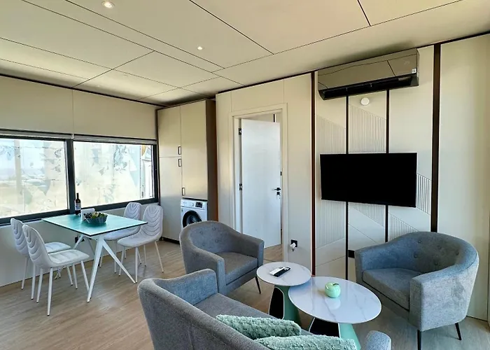 Infinity Residences 펜션